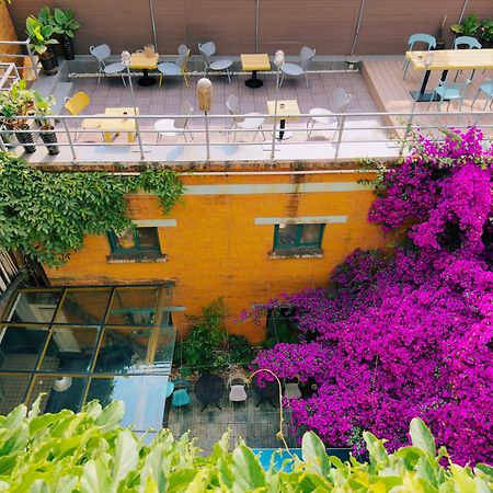 The Cloudland International Youth Hostel Close To The City Center,10 Min Walks To The Subway, Close To The Night Market, Old Street, Green Lake, English-Speaking Service, Free Activity Convenient Payment And Visa Cards Are Accepted Kunming Extérieur photo