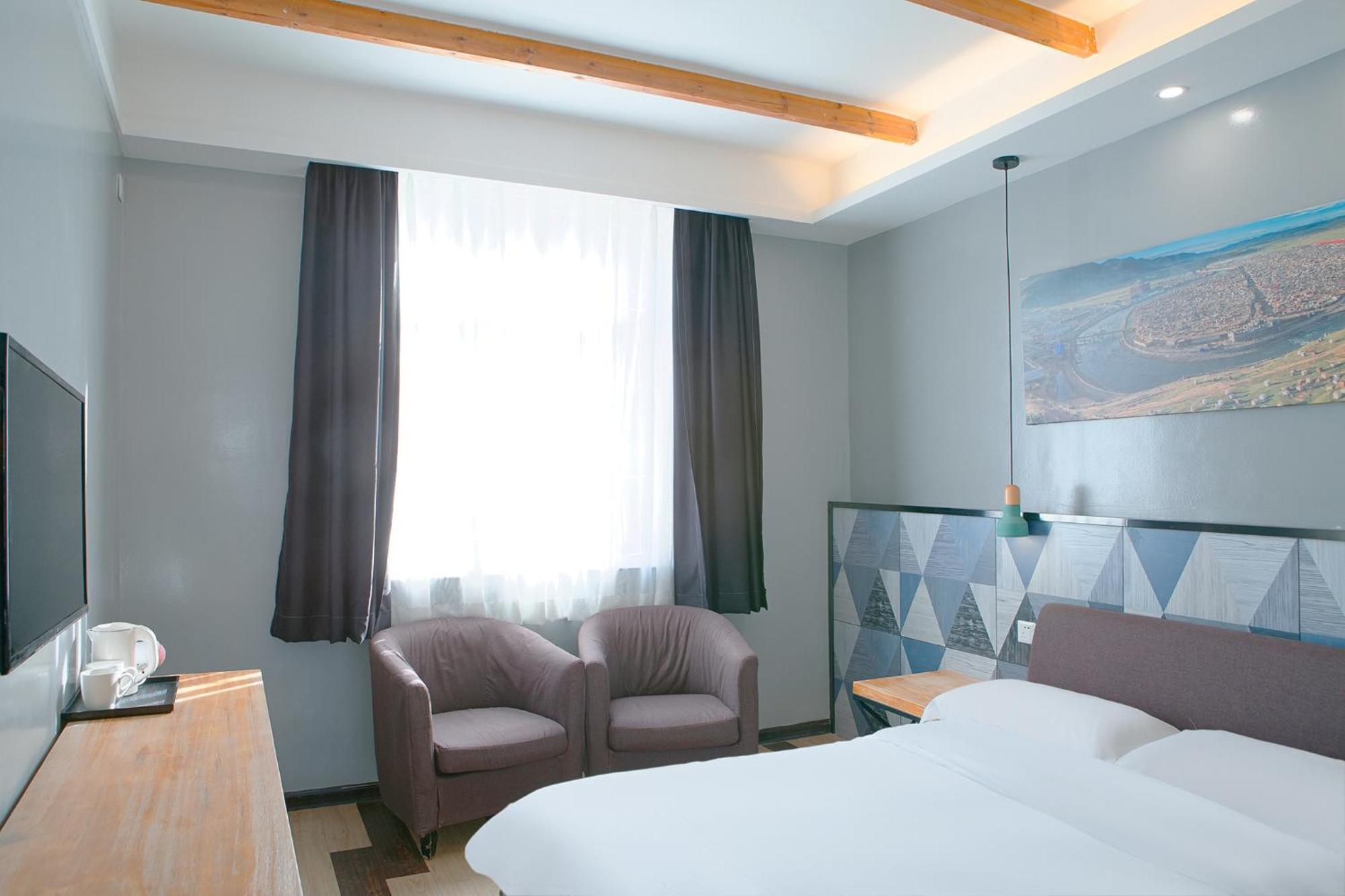 The Cloudland International Youth Hostel Close To The City Center,10 Min Walks To The Subway, Close To The Night Market, Old Street, Green Lake, English-Speaking Service, Free Activity Convenient Payment And Visa Cards Are Accepted Kunming Extérieur photo