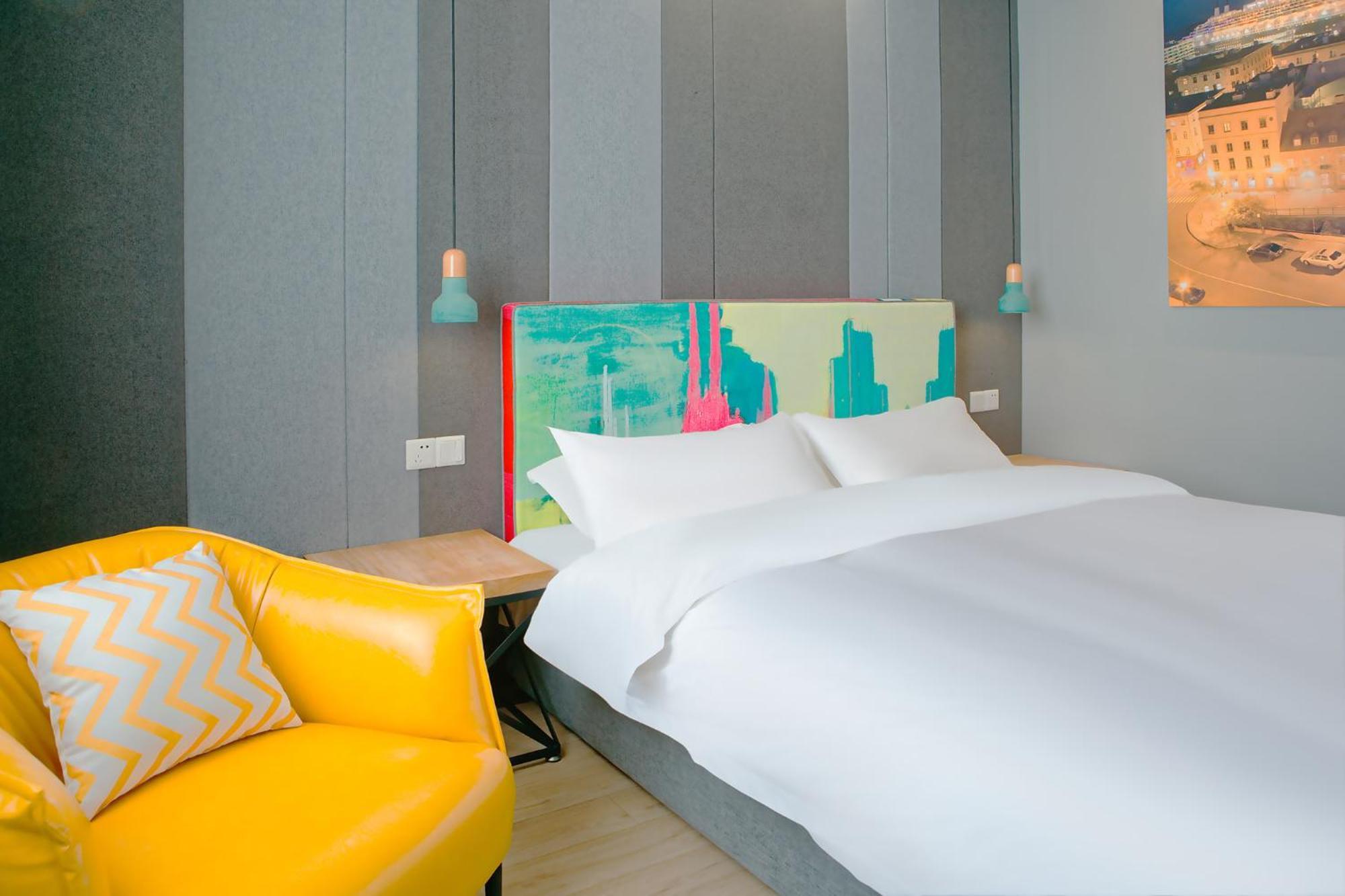 The Cloudland International Youth Hostel Close To The City Center,10 Min Walks To The Subway, Close To The Night Market, Old Street, Green Lake, English-Speaking Service, Free Activity Convenient Payment And Visa Cards Are Accepted Kunming Extérieur photo