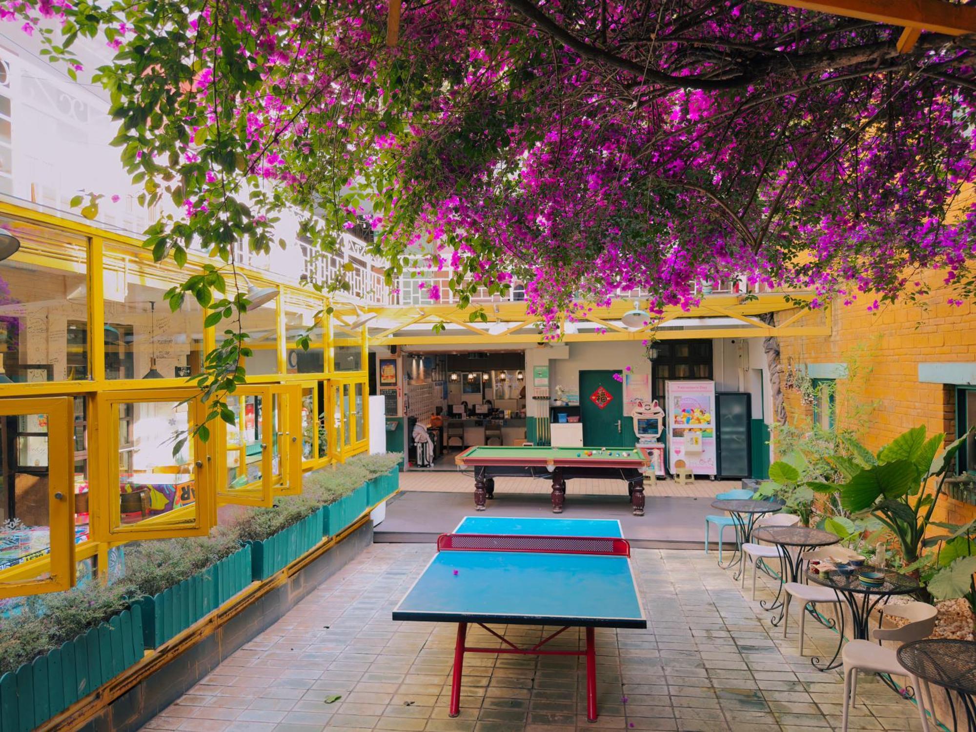 The Cloudland International Youth Hostel Close To The City Center,10 Min Walks To The Subway, Close To The Night Market, Old Street, Green Lake, English-Speaking Service, Free Activity Convenient Payment And Visa Cards Are Accepted Kunming Extérieur photo