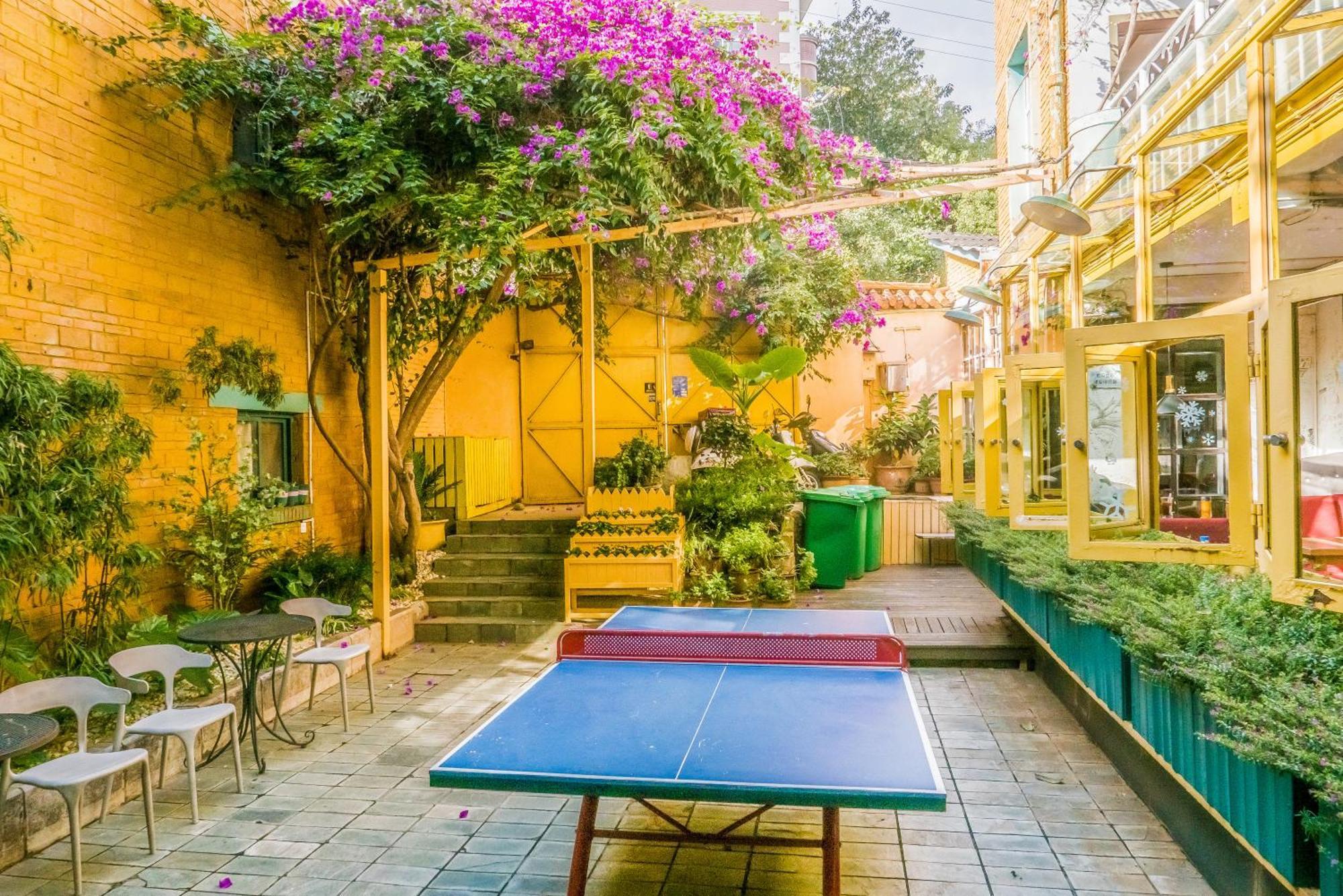 The Cloudland International Youth Hostel Close To The City Center,10 Min Walks To The Subway, Close To The Night Market, Old Street, Green Lake, English-Speaking Service, Free Activity Convenient Payment And Visa Cards Are Accepted Kunming Extérieur photo