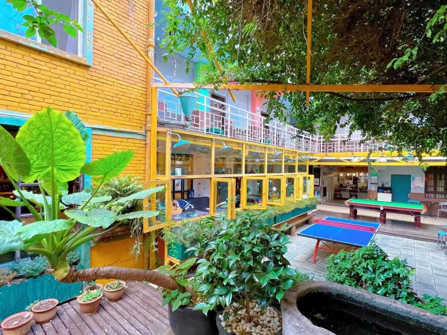 The Cloudland International Youth Hostel Close To The City Center,10 Min Walks To The Subway, Close To The Night Market, Old Street, Green Lake, English-Speaking Service, Free Activity Convenient Payment And Visa Cards Are Accepted Kunming Extérieur photo