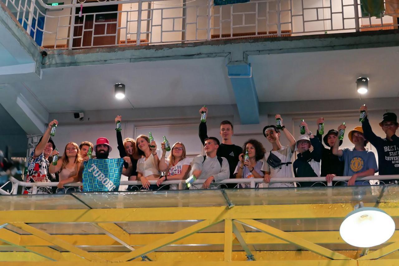 The Cloudland International Youth Hostel Close To The City Center,10 Min Walks To The Subway, Close To The Night Market, Old Street, Green Lake, English-Speaking Service, Free Activity Convenient Payment And Visa Cards Are Accepted Kunming Extérieur photo