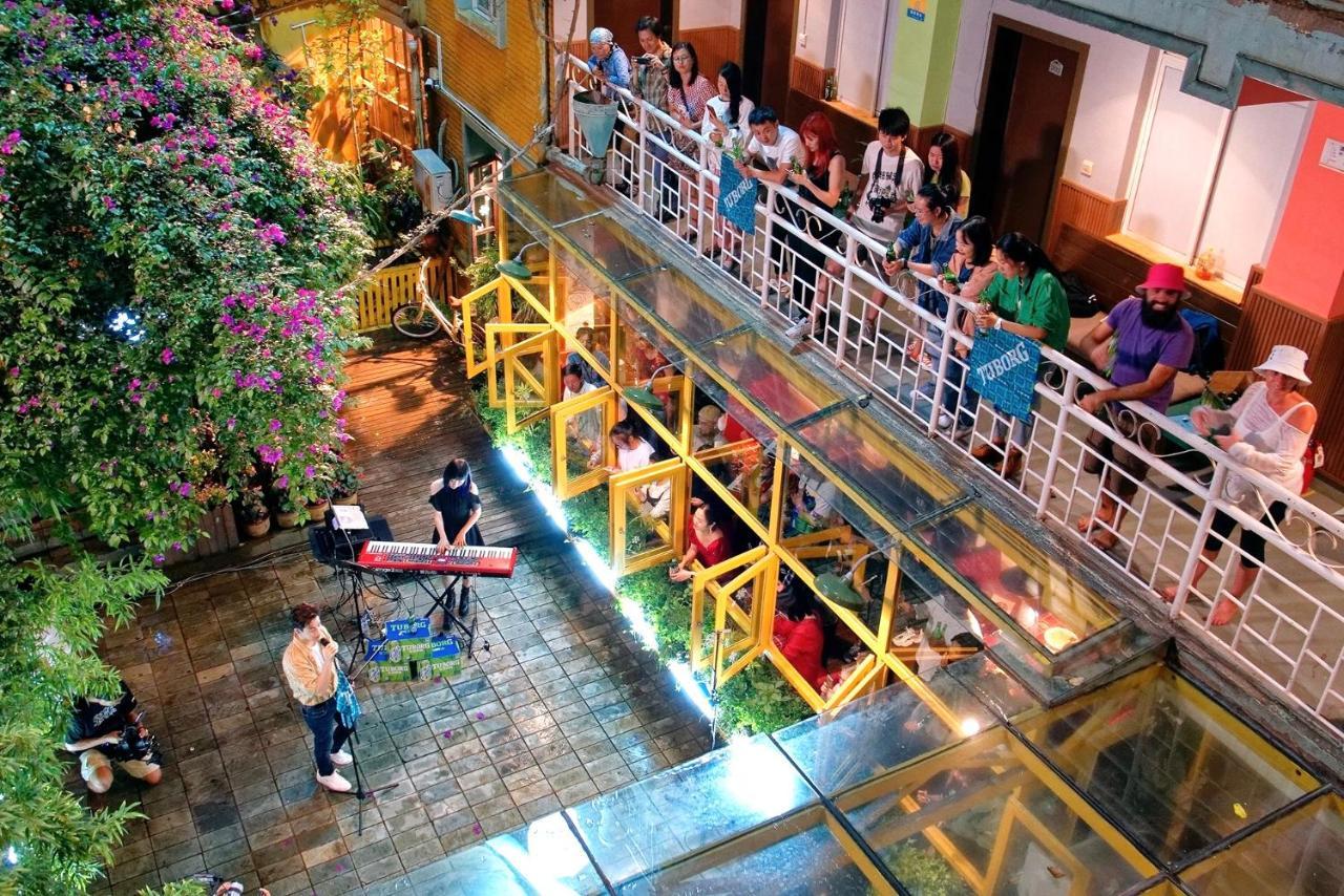 The Cloudland International Youth Hostel Close To The City Center,10 Min Walks To The Subway, Close To The Night Market, Old Street, Green Lake, English-Speaking Service, Free Activity Convenient Payment And Visa Cards Are Accepted Kunming Extérieur photo